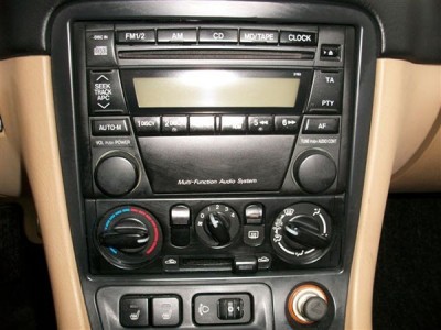 mx5radio-2.jpg